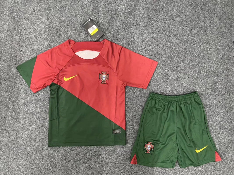 Equipación principal infantil de Portugal 2022